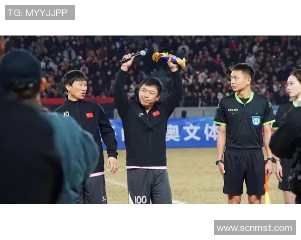 中国足球的璀璨星辰：回顾历史上10位杰出足球明星的辉煌成就